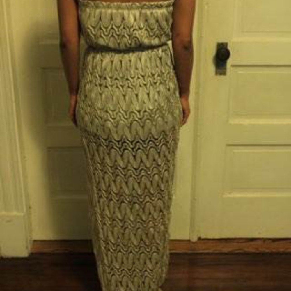 Dress - Picture 2 of 3